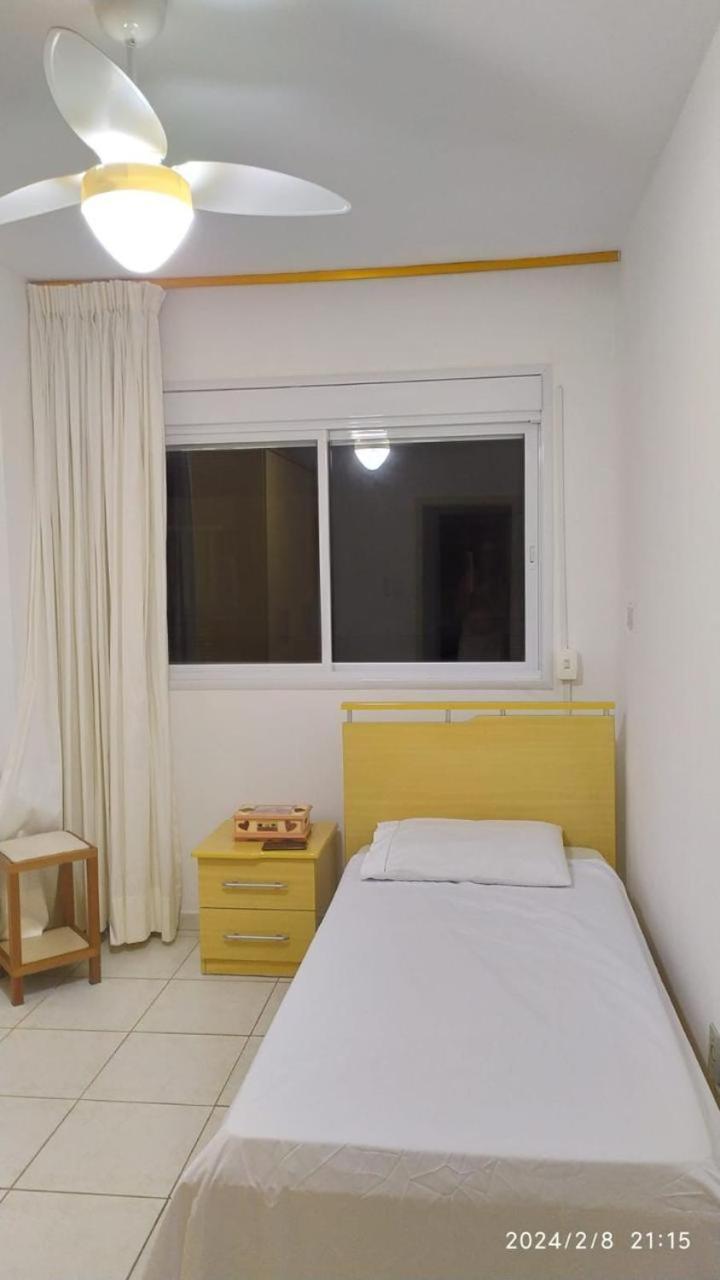 Ferienwohnung Avenida Atlantica, Beira Mar, Pe Na Areia Balneário Camboriú Exterior foto